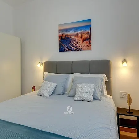 Appartement In Valtura With Family-friendly Yard