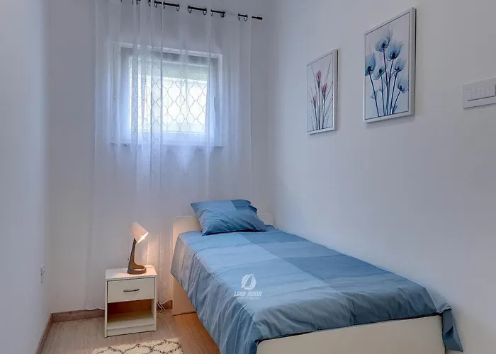 Appartement In Valtura With Family-friendly Yard